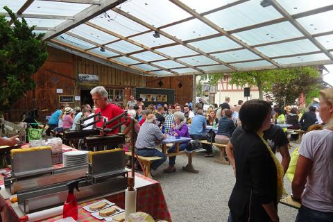 Pfingsten, Weinfest, Wil, Neukom Weine, Degustation, Festwirtschaft